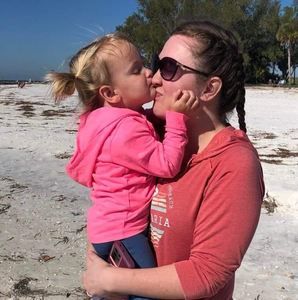 Meet your Posher, Leah